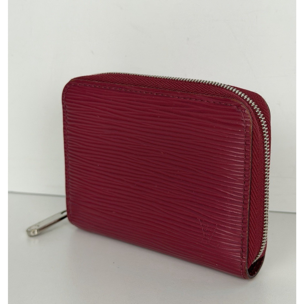 Louis Vuitton Zippy Coin Purse in Fuchsia Epi Leather Silver-Tone Hardware 2018